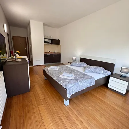 Apartments San Monte Podstrana Exterior photo