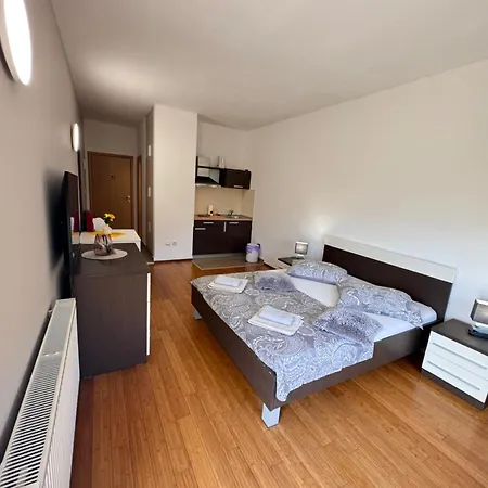 Apartments San Monte Podstrana Exterior photo